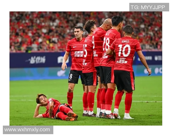 深度分析成都足球队边路渗透战术的特点与应用效果 深度分析成都足球队边路渗透战术的特点与应用效果